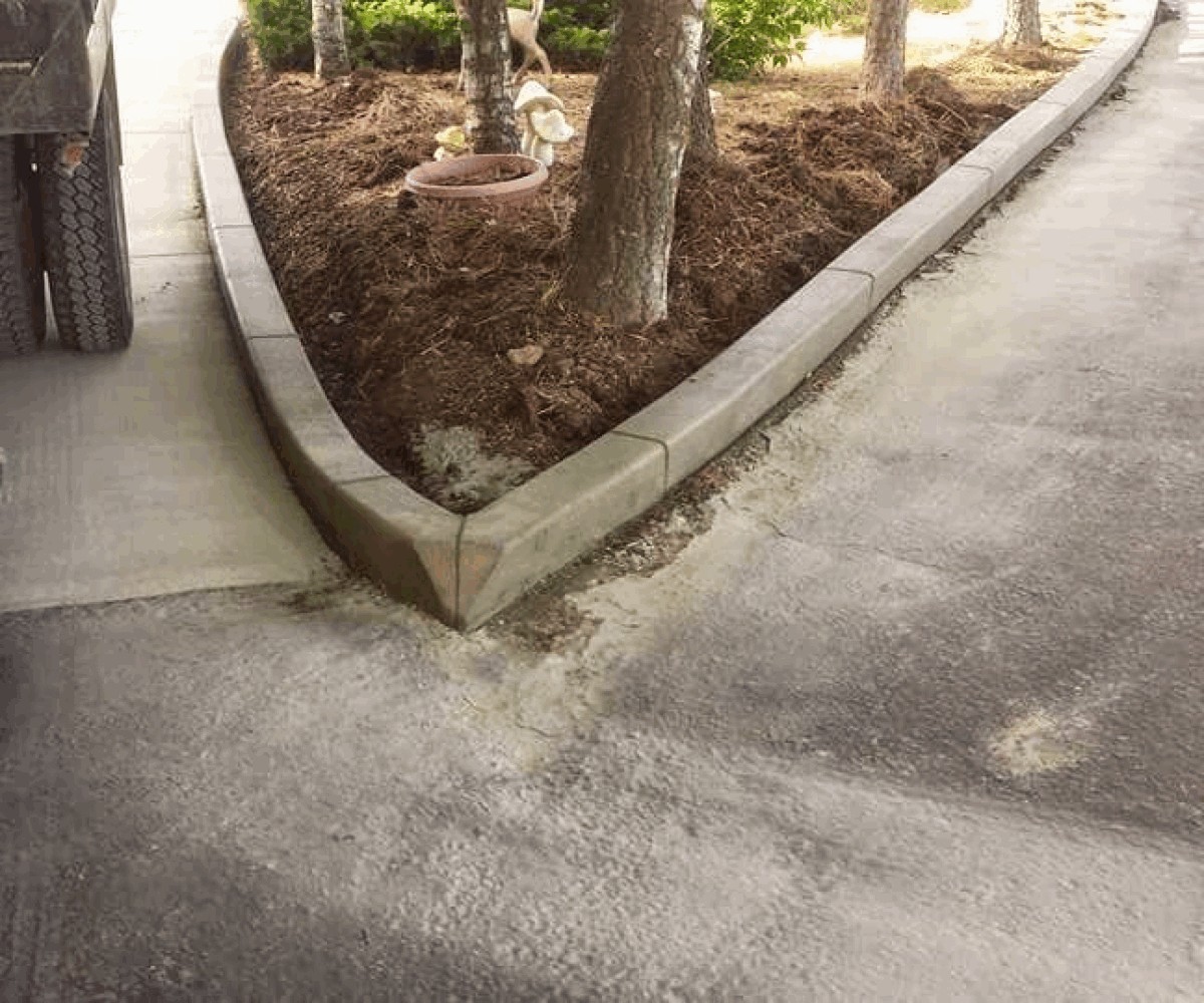 Large Square Curb Corner