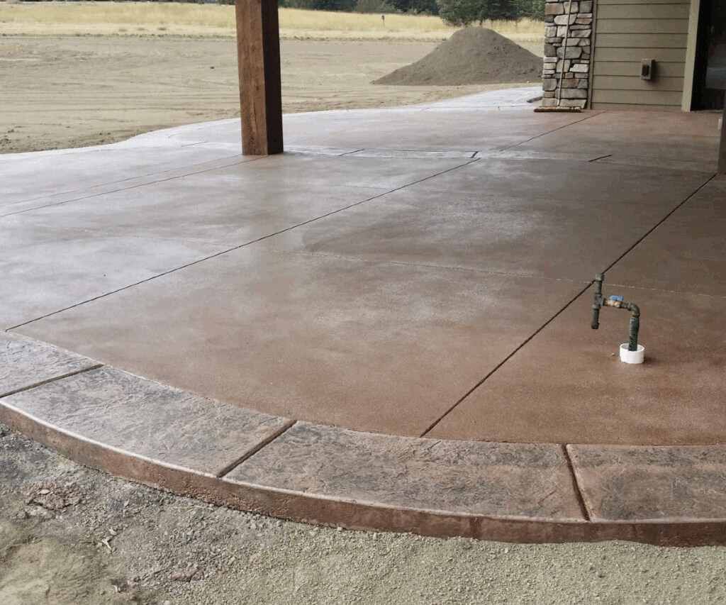 stamped concrete border 116