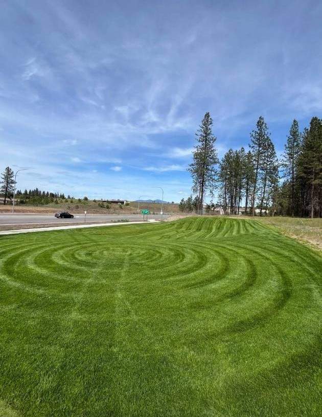 commercial lawn mowing in spokane